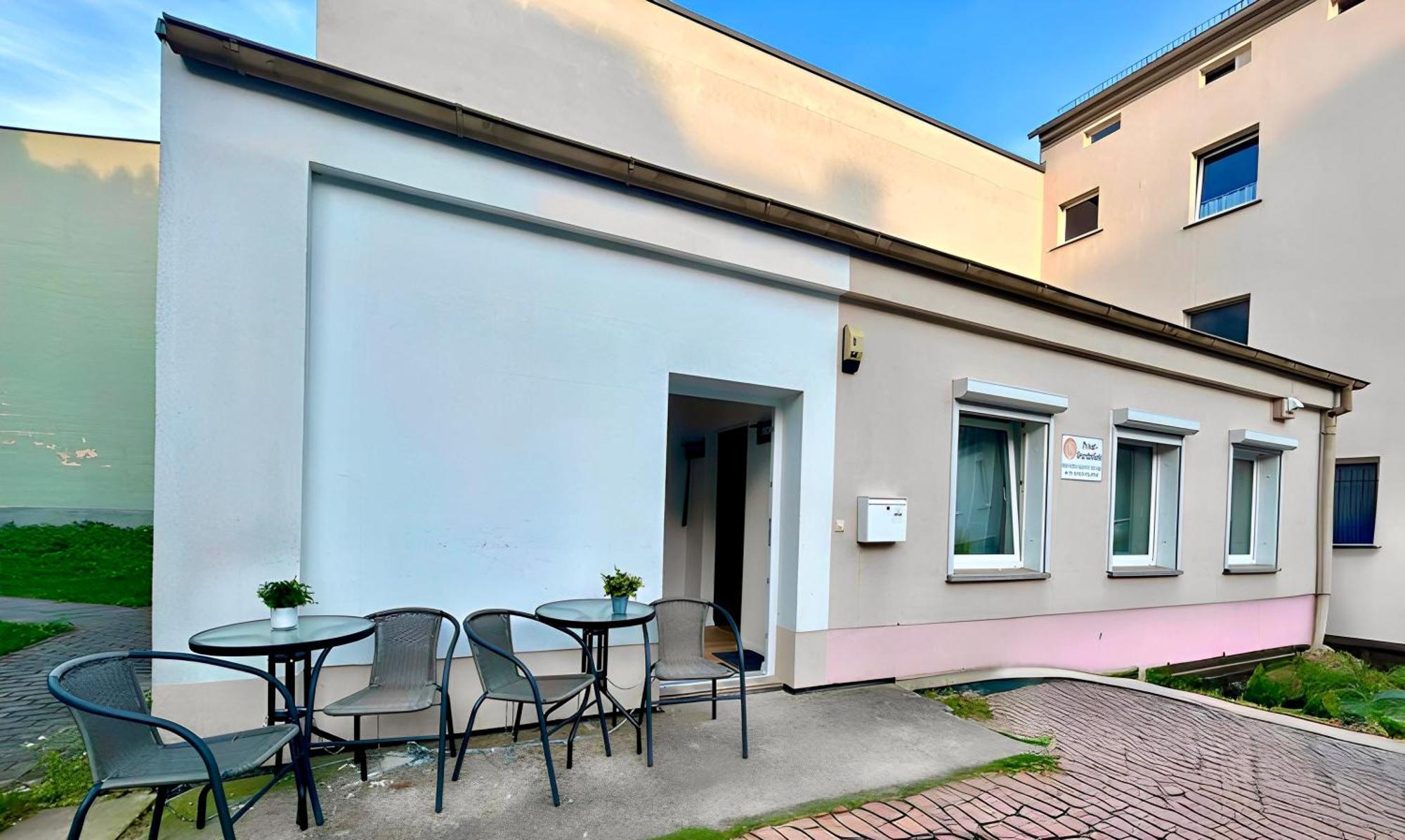 Apartment Apartment-am-stadtbrunnen,50m2,kueche,2 Schlafzimmer,kfz Parkplatz,terrasse,waschmaschine *