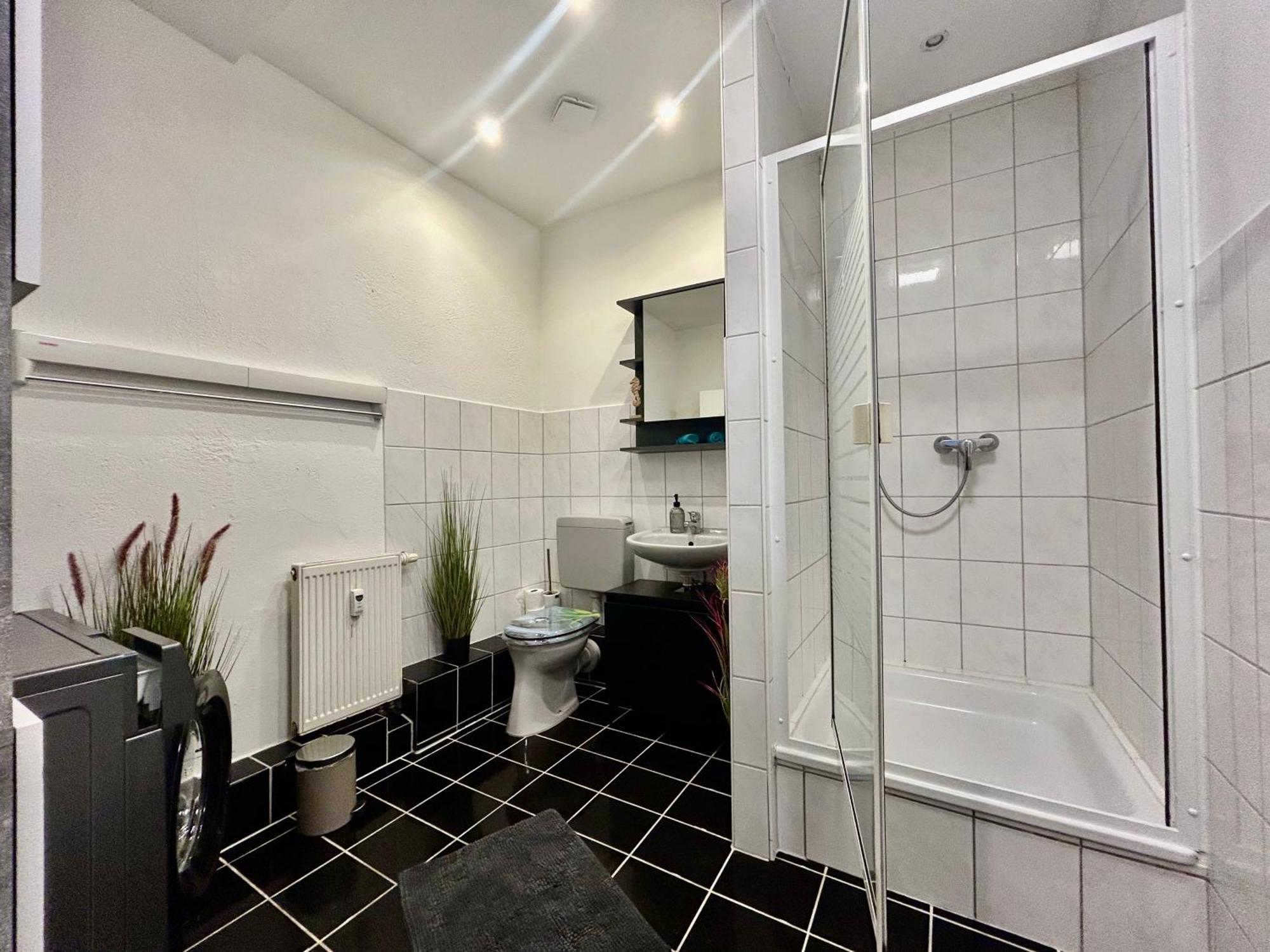 Apartment-am-stadtbrunnen,50m2,kueche,2 Schlafzimmer,kfz Parkplatz,terrasse,waschmaschine Cottbus